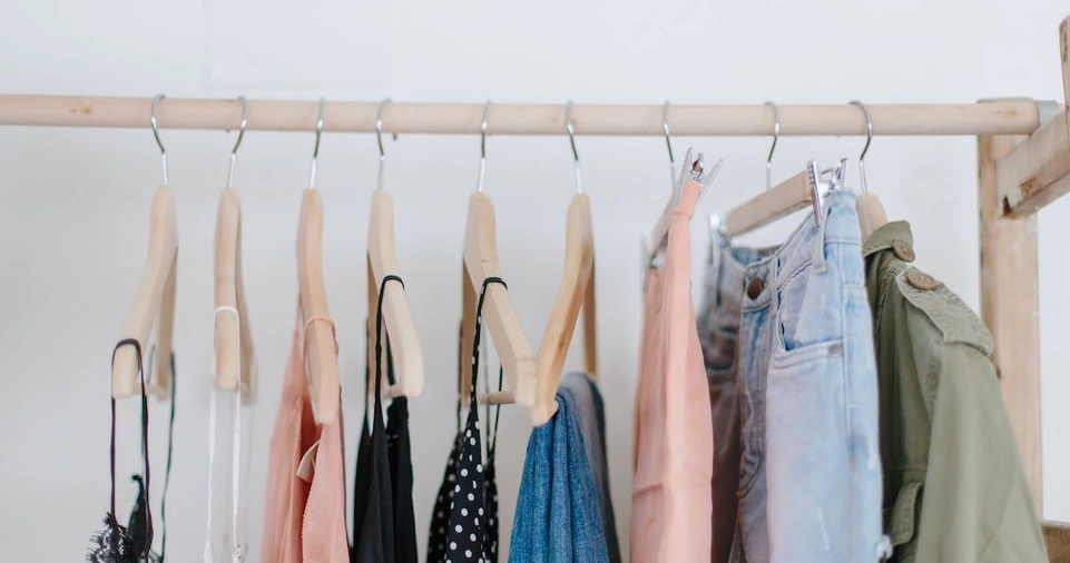 Step-by-Step Guide to Building Your Year-Round Capsule Wardrobe